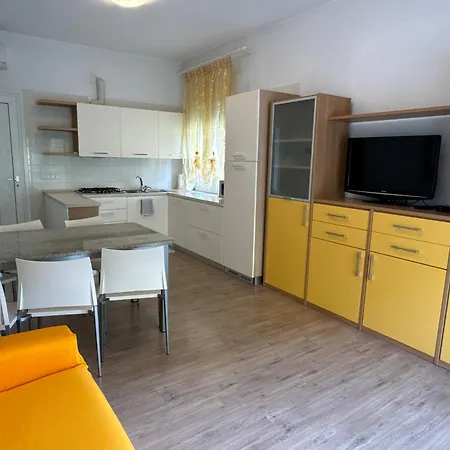 Mare Apartment *